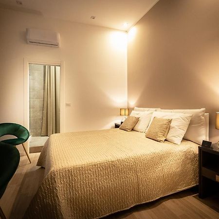Fj Bianco Guest House เนเปิลส์ ภายนอก รูปภาพ